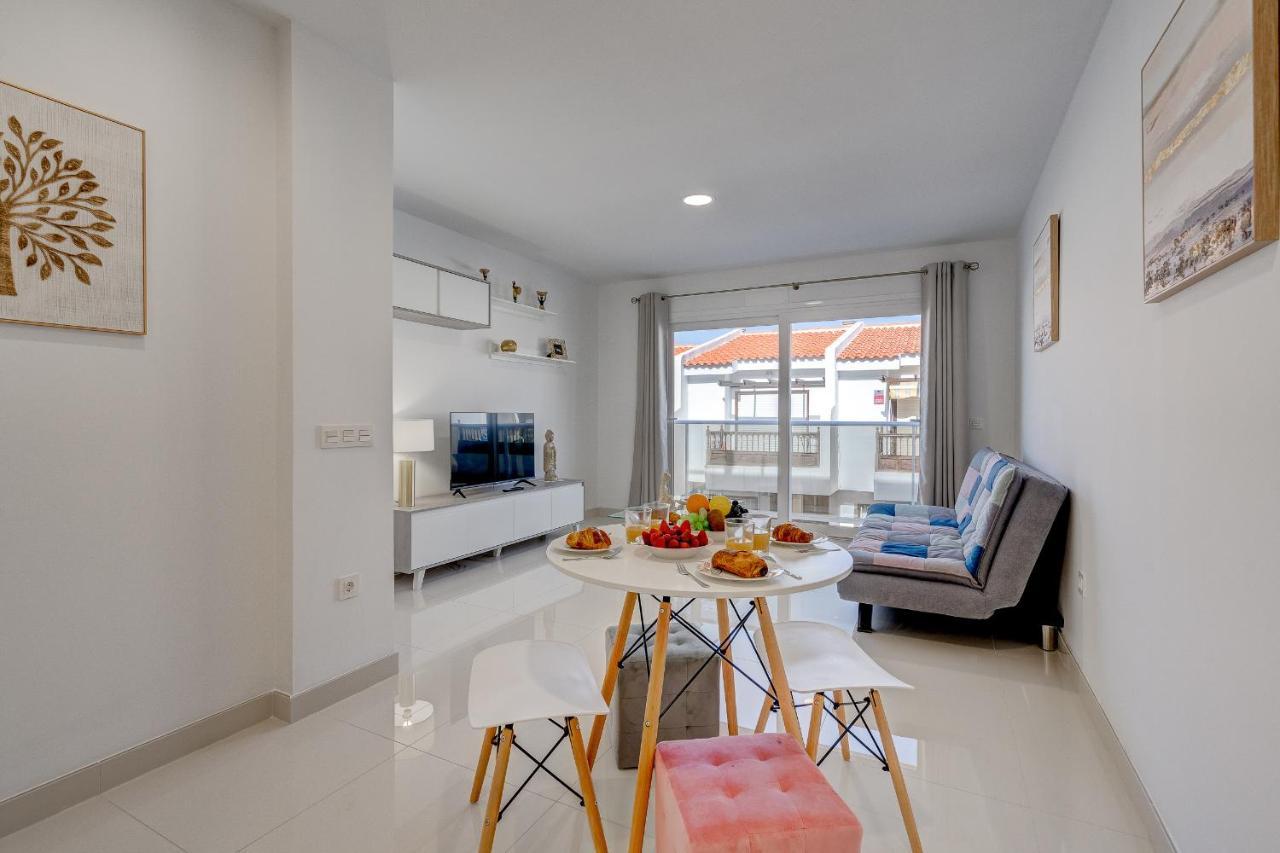 Apartamento Coastal Escape Playa de San Juan  Exterior foto